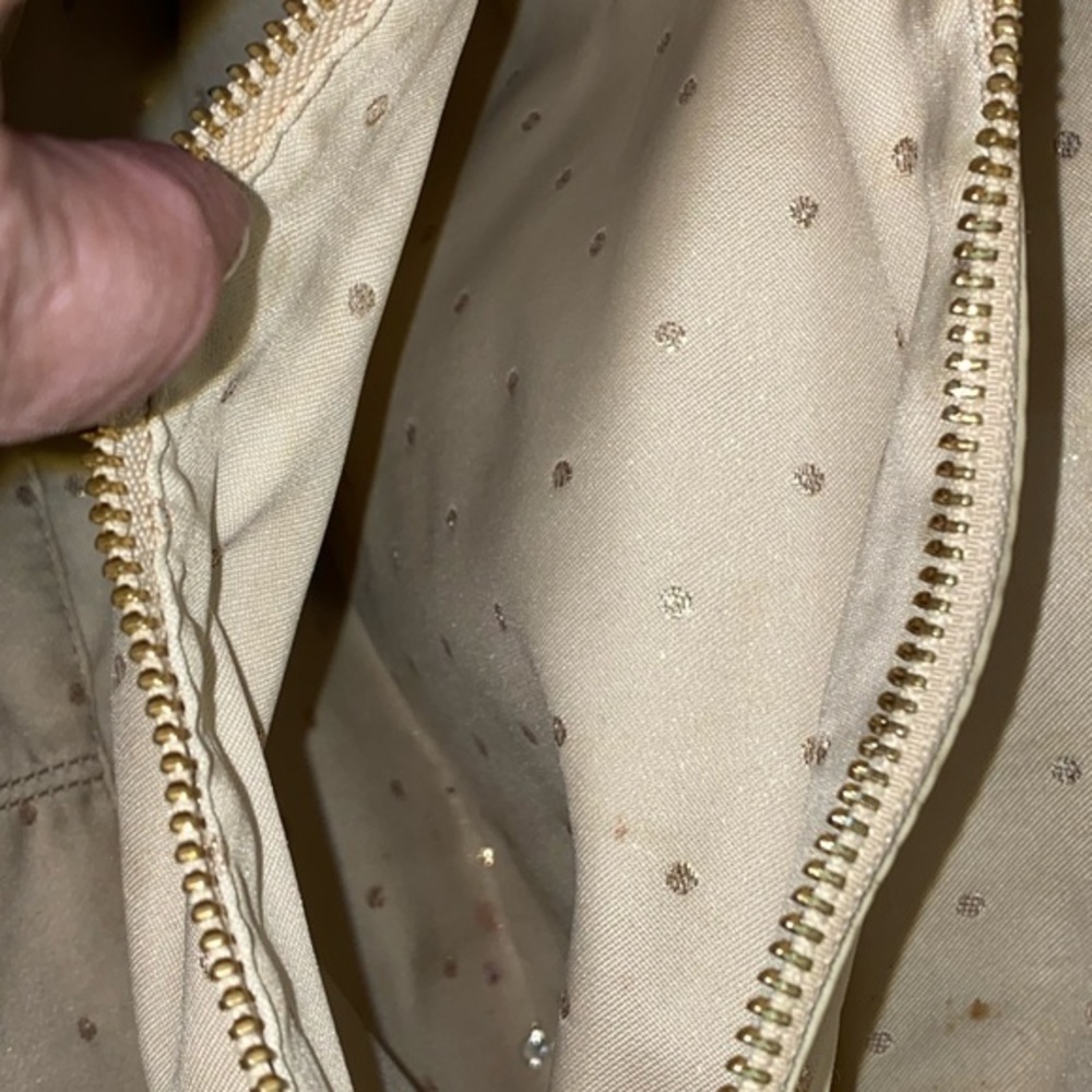 Kate Spade New York Cream Purse Handbag with Dust Cover 🐝 - Picture 5 of 13